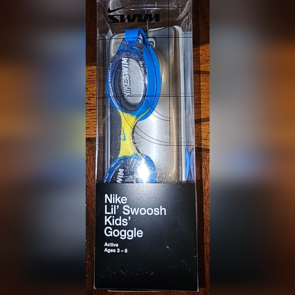 NWT-Nike-Lil Swoosh Kids Swim Goggles-For Ages 3-6 - Picture 2 of 4